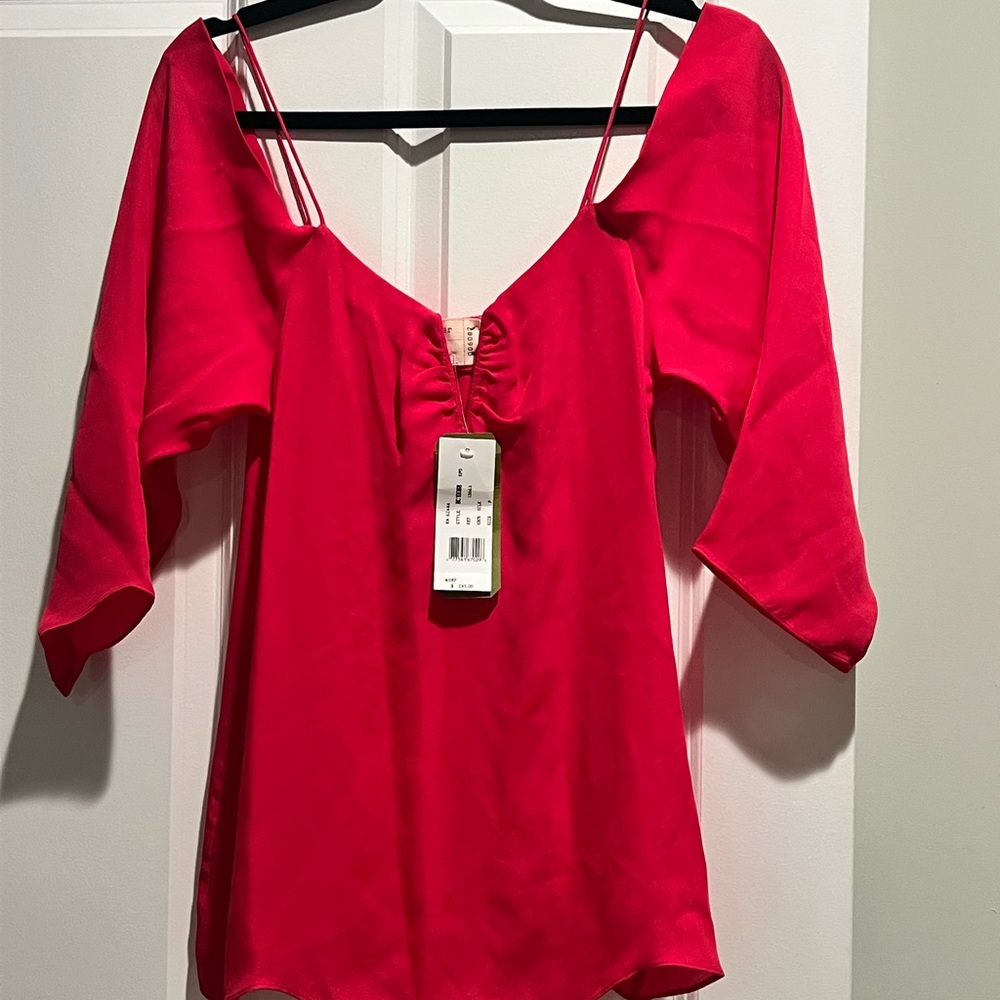 Chic Scarlet Women's Blouse